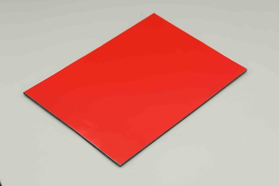 4MM 1.22 X 2.44m PE آلومینیوم پنل کامپوزیت بالکونی Acp دیوار تقسیم بندی