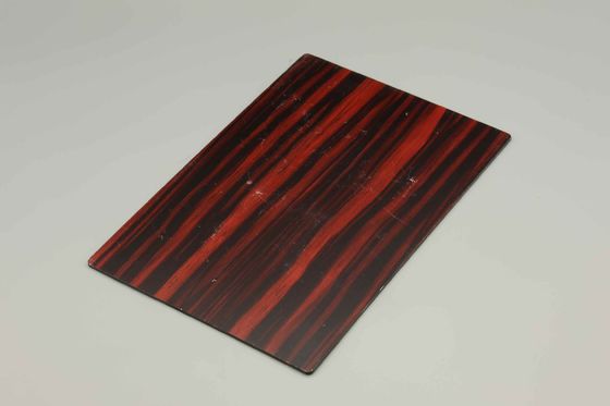 طراحی درب تزئینی برای دیوار داخلی تقلید دانه های چوبی پنل آلومینیوم کامپوزیت 4MM پنل های پوشش دیواری